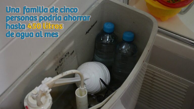 Cuanto agua se puede ahorrar utilizando una cisterna de aseo y baño eficiente